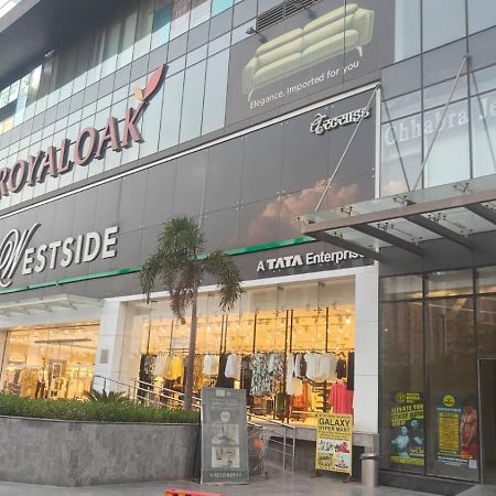 Urban Abodes Aparthotel Ghaziabad Bagian luar foto