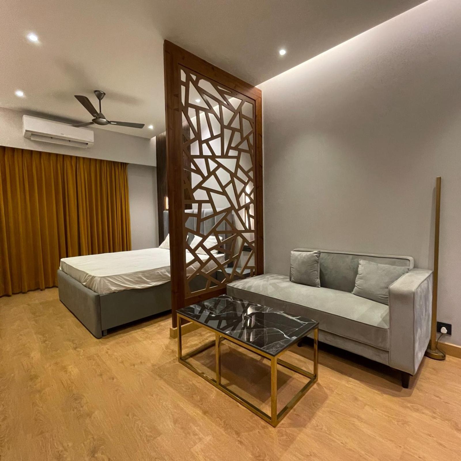 Urban Abodes Aparthotel Ghaziabad Bagian luar foto